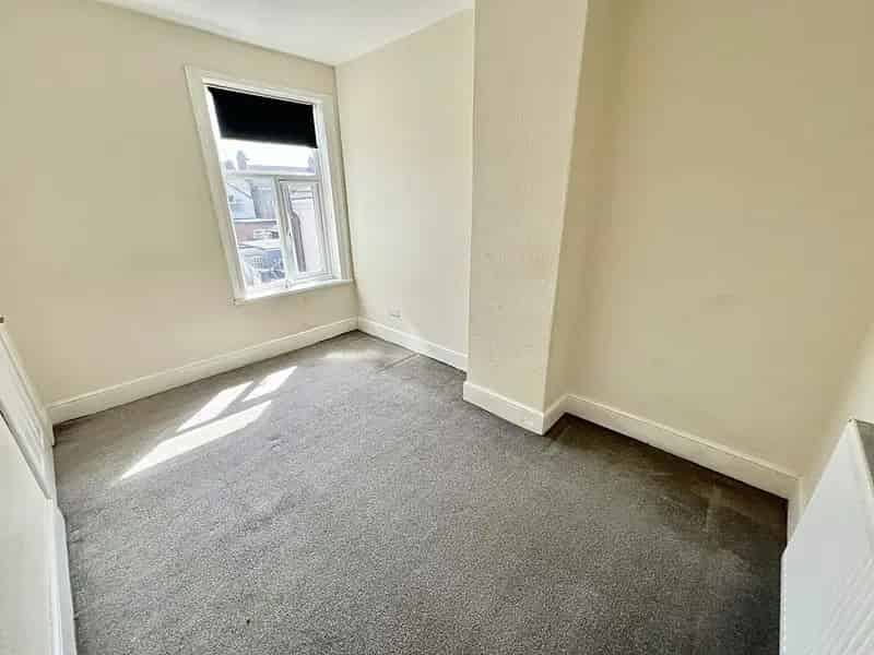 House For Sale , Cooper Road, Grimsby, England