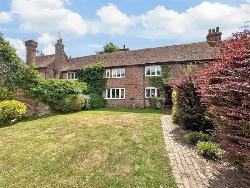 3 Bedroom Riverside Cottage Withyham Grade II Listed