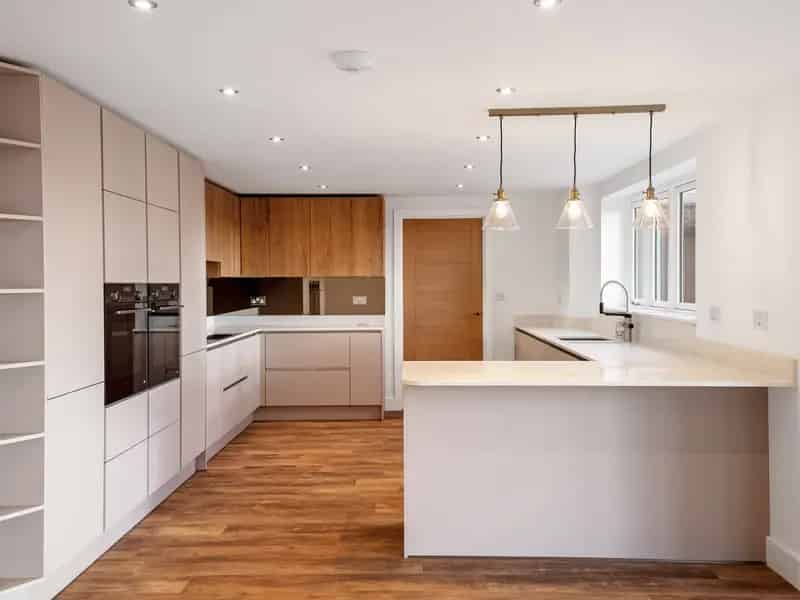 6 Bedroom Detached House Hillesden Buckinghamshire