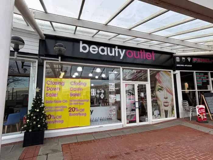 Retail Unit in Quality Destination