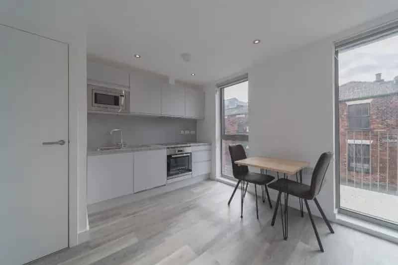 1 Bedroom Furnished Apartment Near Kelham Island