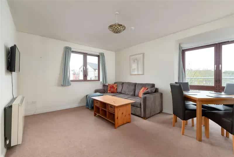 2 Bedroom Apartment Near Arthur's Seat Edinburgh
