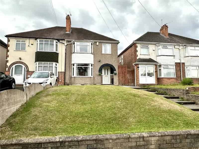 3 Bedroom Semi-Detached House For Sale