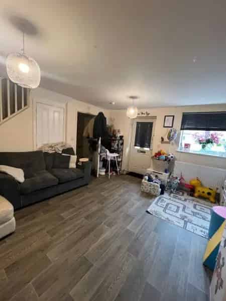 1 Bed Maisonette Stanground Near Farcet Parking Garden