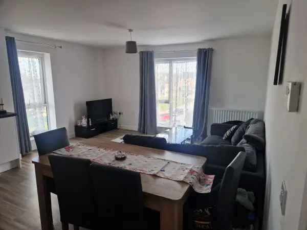 Flat For Rent in Mid Sussex, England