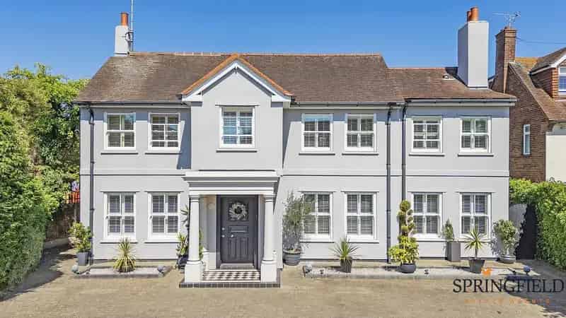 5 Bedroom Detached House for Sale Chelmsford