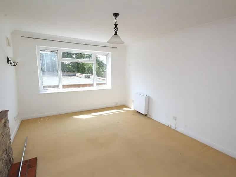 1 Bed Flat for Sale No Forward Chain Cash Buyers Only