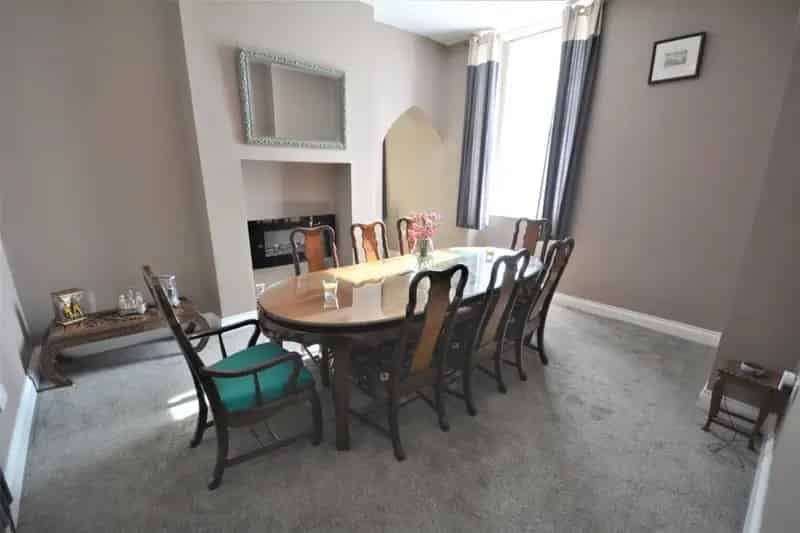 6 Bedroom House For Sale in Durham