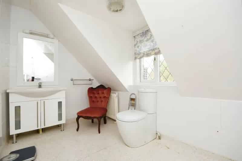 Four Bedroom Family Home with Detached Garage