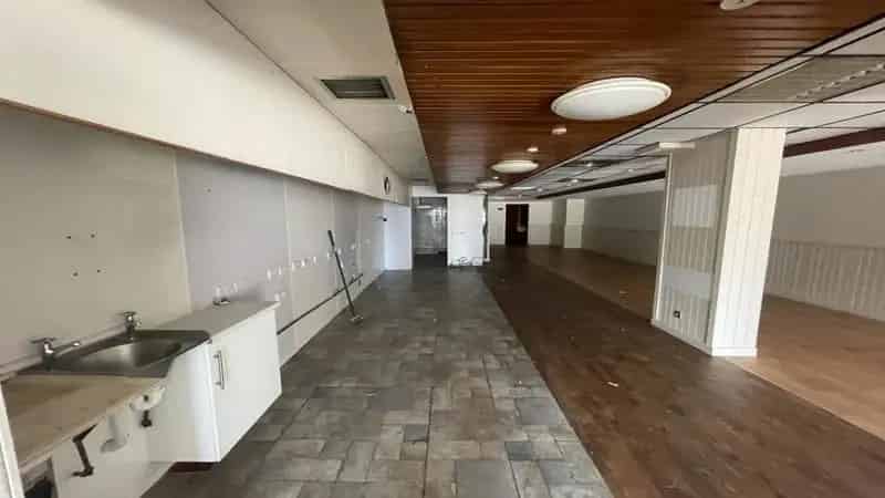 Ground Floor Cafe Unit For Sale