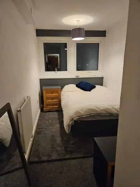 2 Bed Flat Chemsley Wood City Centre Living