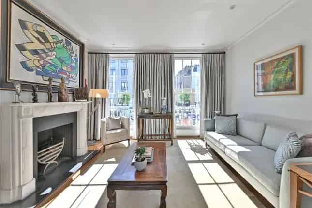 Terraced House for Sale Milner Street Chelsea SW3