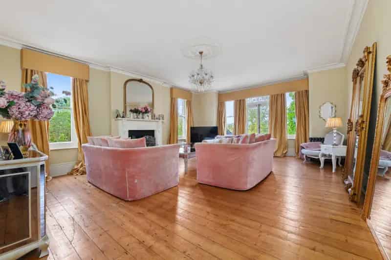 Property for sale with 4 bedrooms, Barroon, Castle Donington
