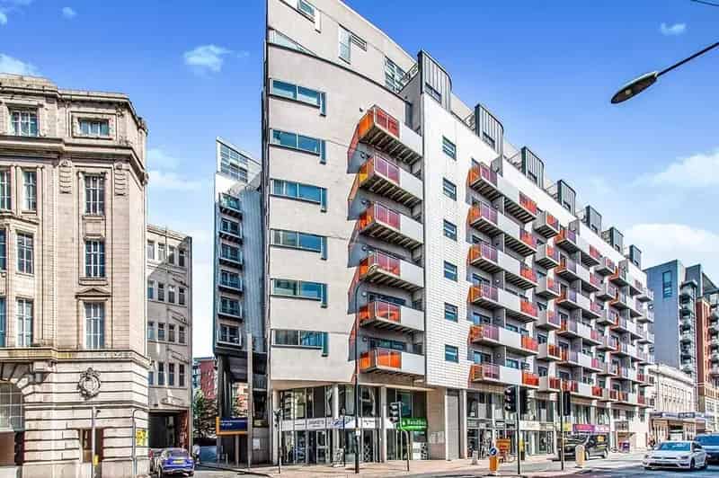 2 Bedroom Flat to Rent Manchester City Centre Canal Views July 2025