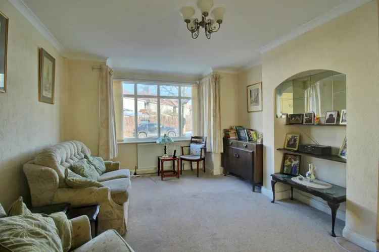 Three Bedroom Family Home Freehold Mature Setting Near North Street