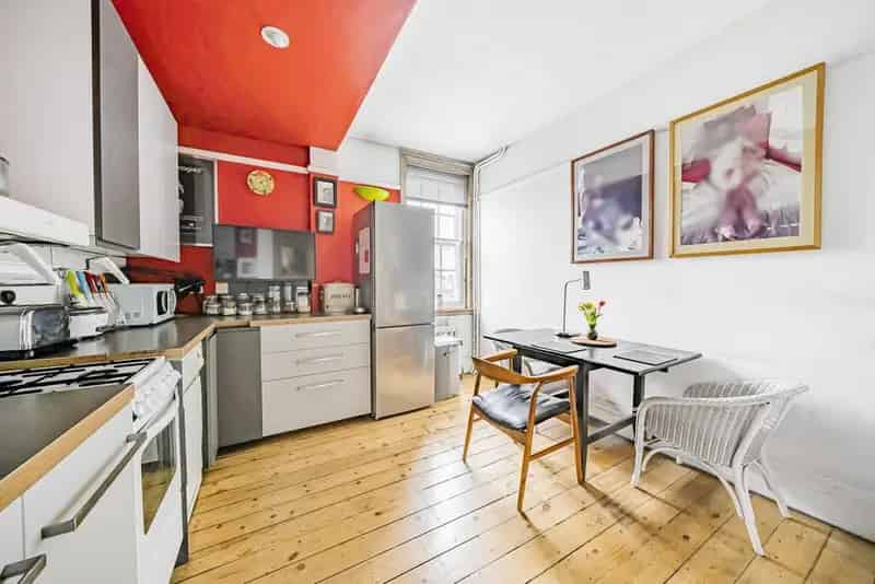 Three Bedroom Apartment near Regent's Park