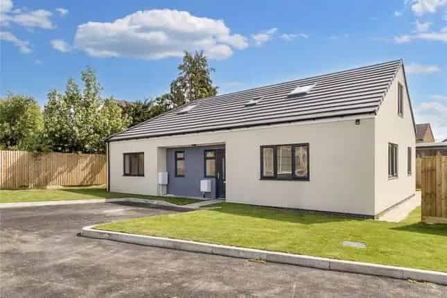 3-4 Bedroom Detached Bungalow For Sale