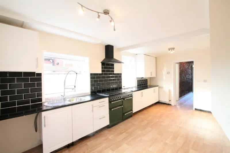4 Bedroom House To Rent
