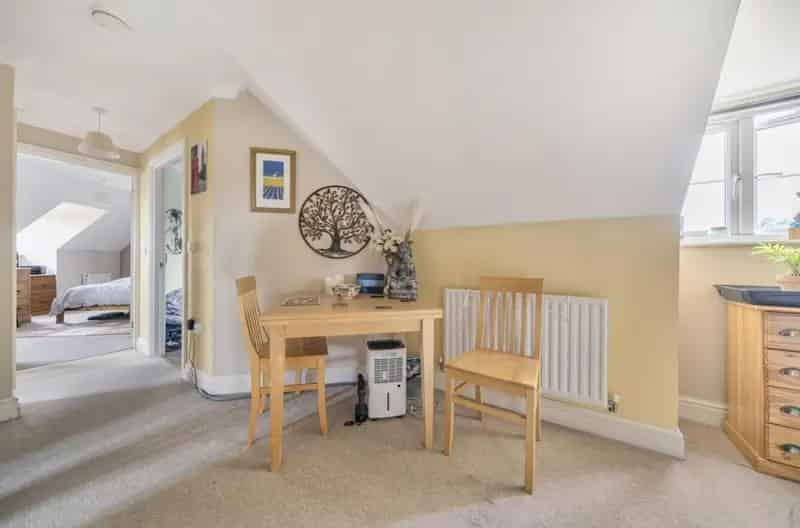 1 Bed Flat for Sale Andover Allocated Parking