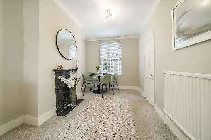 2 Bed House for Sale Near South Wimbledon Station