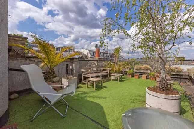 3 Bedroom House for Sale Kensington London