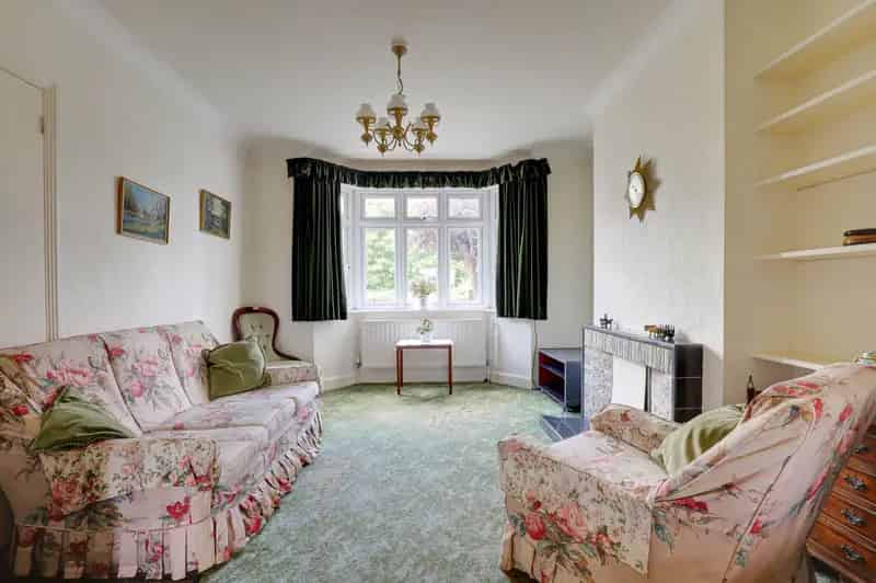 3 Bedroom Semi Detached House to Rent Requiring Modernisation