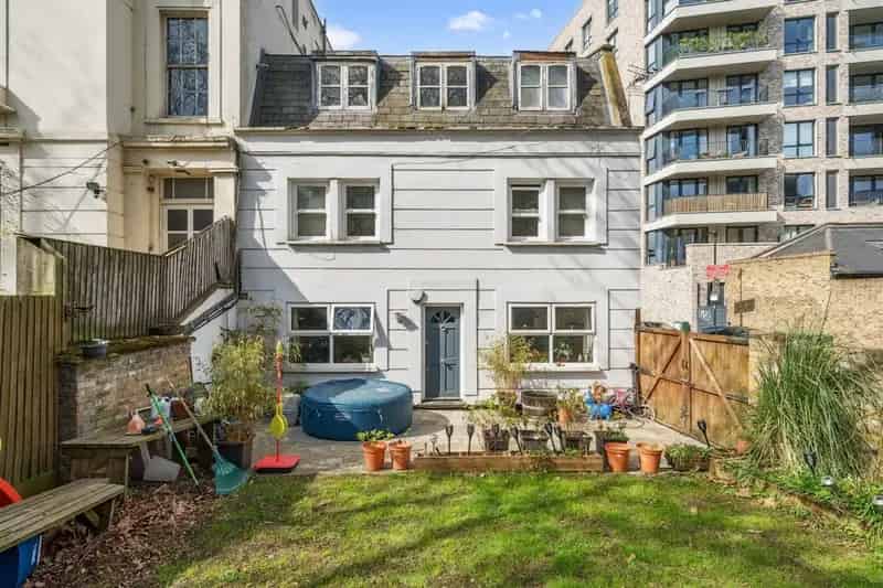2 Double Bedroom Maisonette with Large Garden Near Brixton