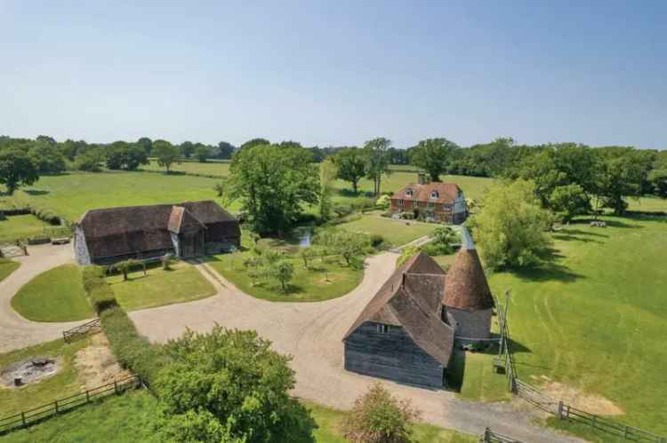 17th Century Manor House with 6 Bedrooms Extensive Grounds and Outbuildings