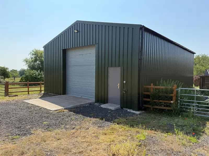 Commercial property For Rent , Malvern Hills, England