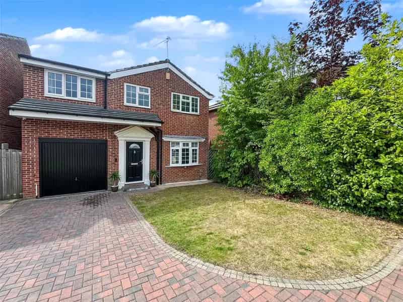 House For Sale , 22, St Johns Croft, Wakefield, England