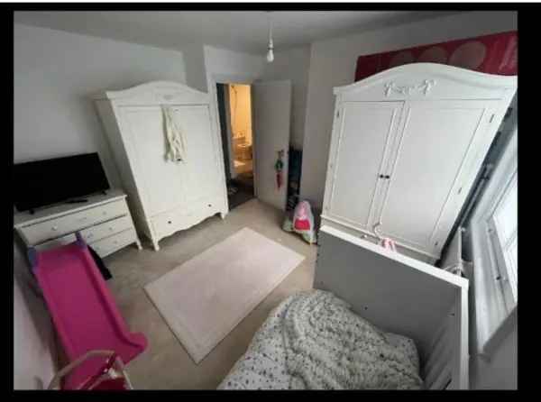 Flat For Rent in London, England