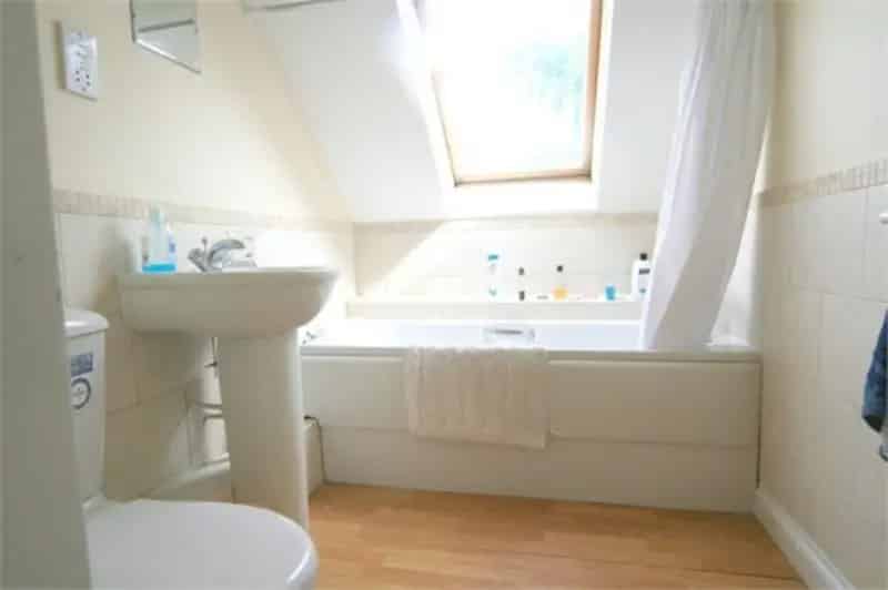 3 Bedroom Flat To Rent Available September 18 2025