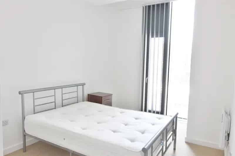 2 Bedroom City Centre Apartment To Let June 2025
