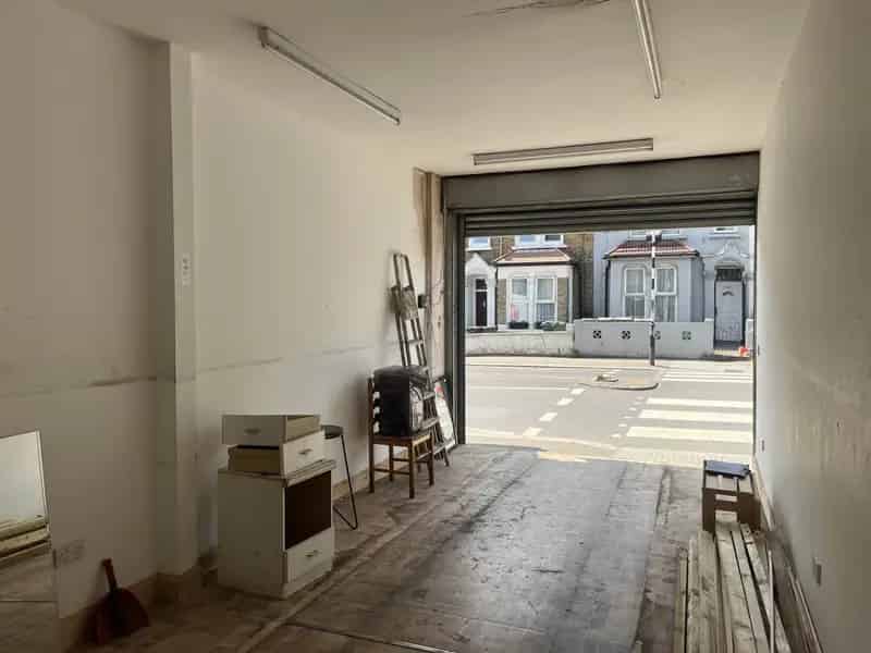0 Bedroom Commercial Property House to Rent Leyton