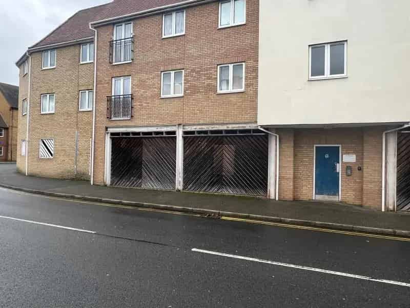 3 Office Shops in South Woodham Ferrers