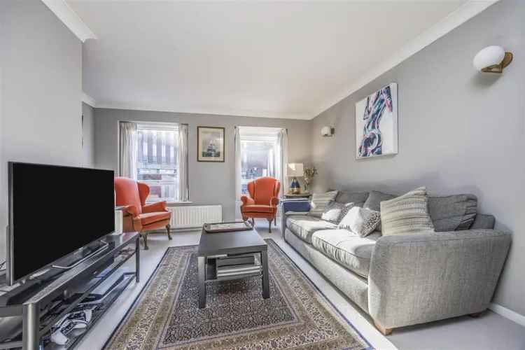 4 Bedroom Townhouse to Rent in Old Portsmouth