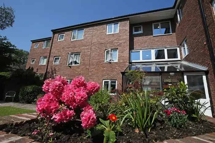 1 Bed Retirement Flat Halton Road Southlands Court