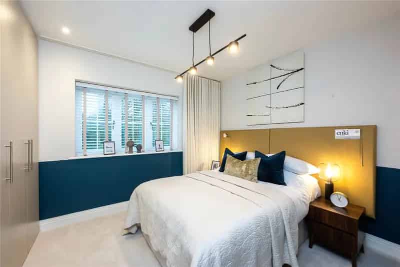 3 Bedroom Detached House with Family Room and Parking