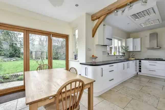 5 Bedroom Detached House For Sale Ickenham UB10