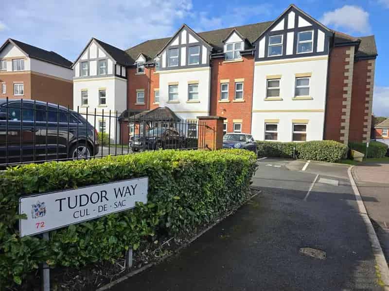 2 Bedroom Flat for Sale
