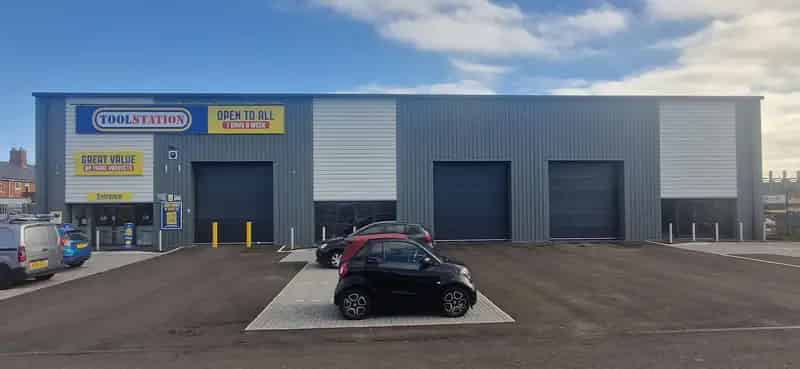 Newly Built Trade Counter Units & Food Outlet To Let