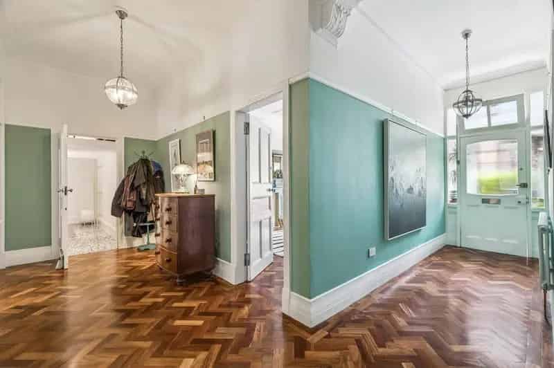 3 Bedroom Apartment for Sale Byres Road Glasgow