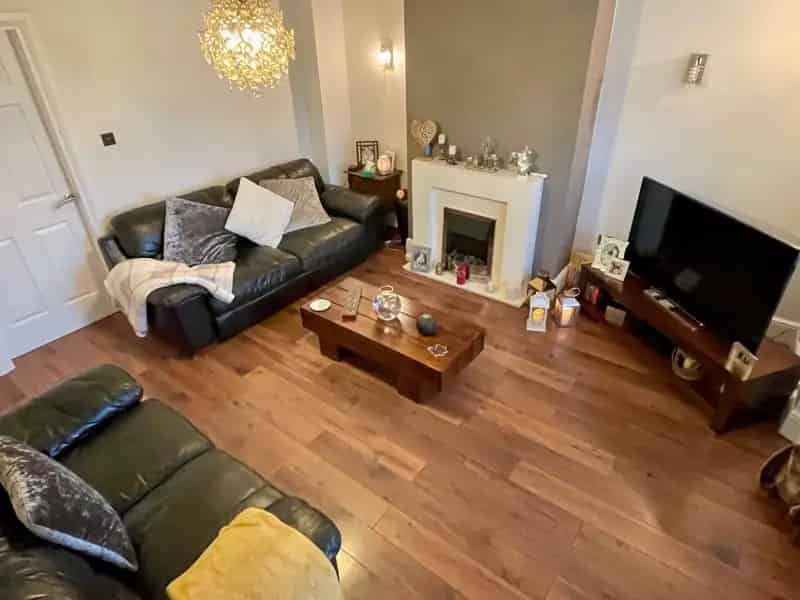 3 Bedroom End Terrace House to Rent