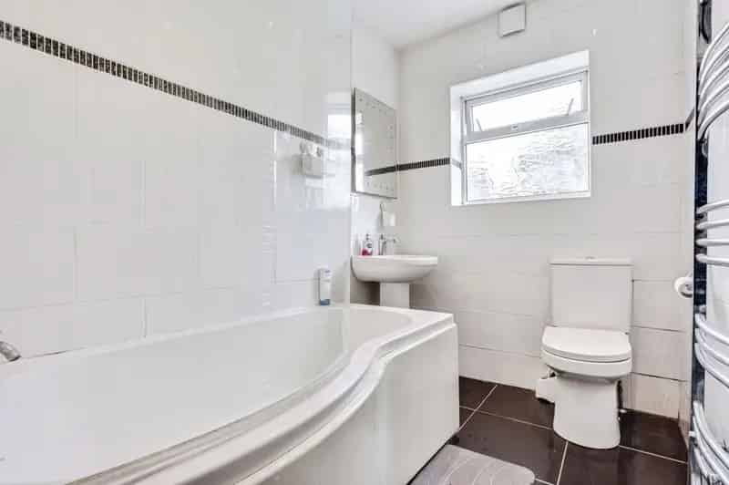 2 bedroom End Terrace House for sale, Methley, West Yorkshire, LS26