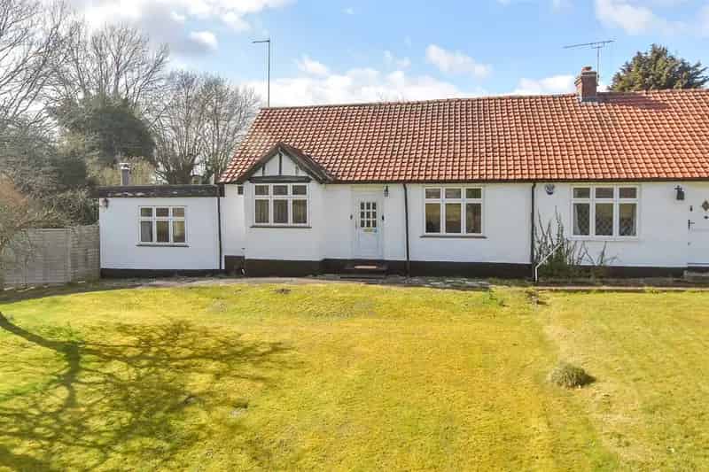 4 Bedroom Chalet Bungalow For Sale