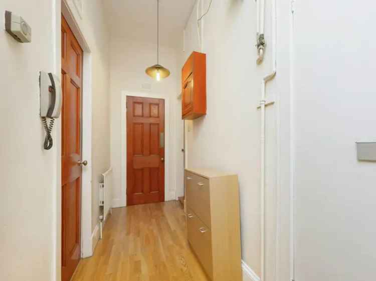 Flat For Sale in Glasgow, Scotland