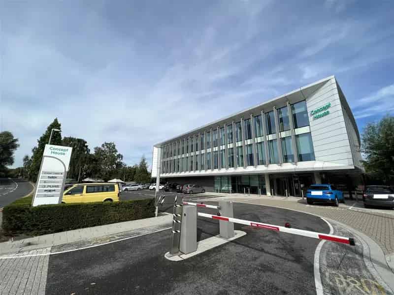 Fully Fitted Office Suite Kings Langley Near M25
