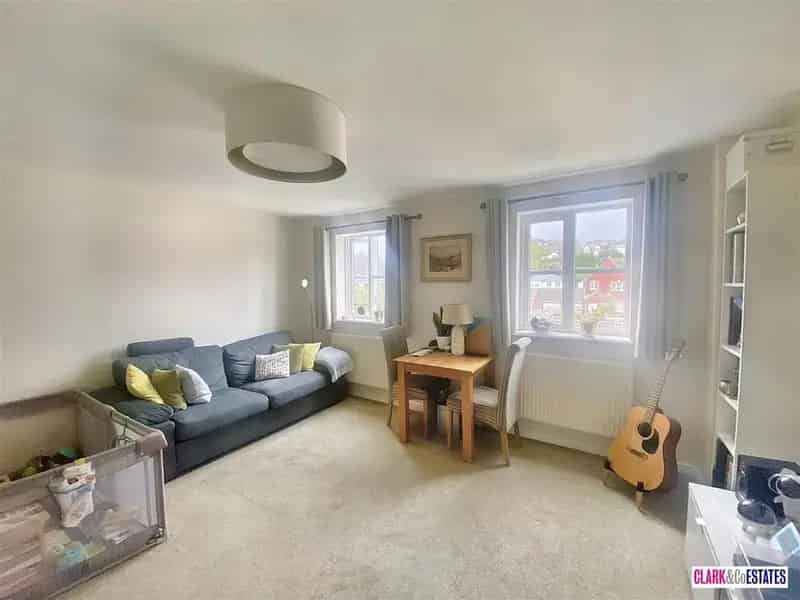 3 Bedroom Townhouse For Sale UK