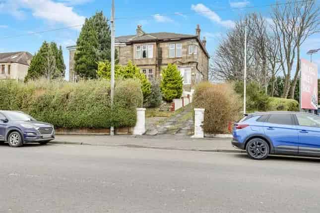 Semi-Detached House for Sale in Mount Vernon Glasgow