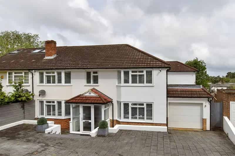 4 Bedroom Semi-Detached House for Sale